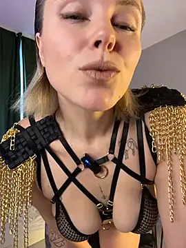 Charming Daphny online show from 02-01-26, 06:33