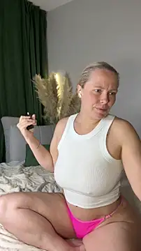 Snapshot of Charming_Daphny chatting on 05-29-26, 05:57 Charming Daphny online show from 05-29-26, 05:57