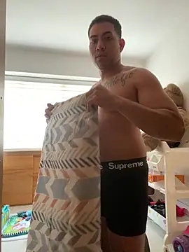 Juanes432 online show from 02-06-26, 03:30