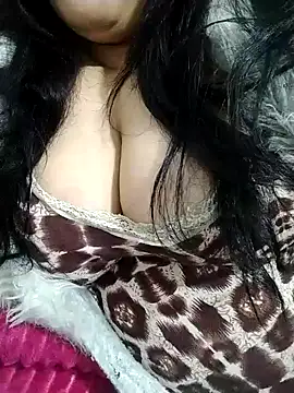 DALO3A85 online show from 12-22-25, 04:18