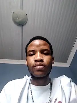Snapshot of Dickey_sa chatting on 10-18-25, 10:28 Dickey sa online show from 10-18-25, 10:28
