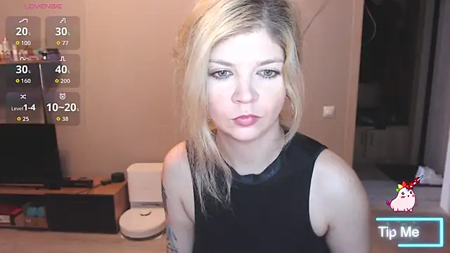 Snapshot of Brience chatting on 05-30-26, 01:56 Brience online show from 05-30-26, 01:56