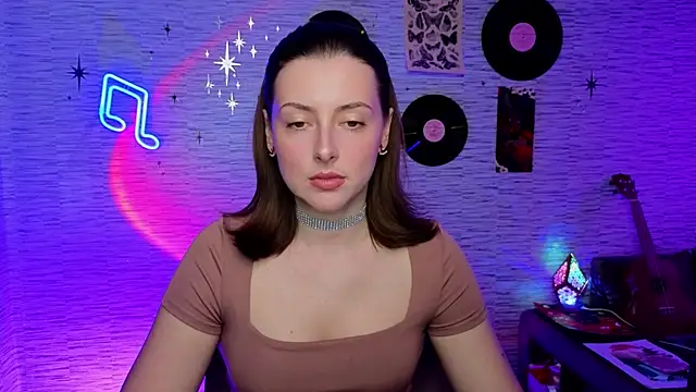 Snapshot of GloriaElmer chatting on 02-18-25, 10:05 GloriaElmer online show from 02-18-25, 10:05