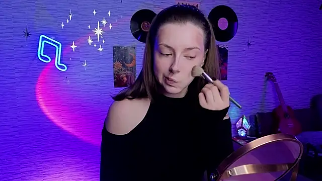 Snapshot of GloriaElmer chatting on 03-21-25, 06:38 GloriaElmer online show from 03-21-25, 06:38