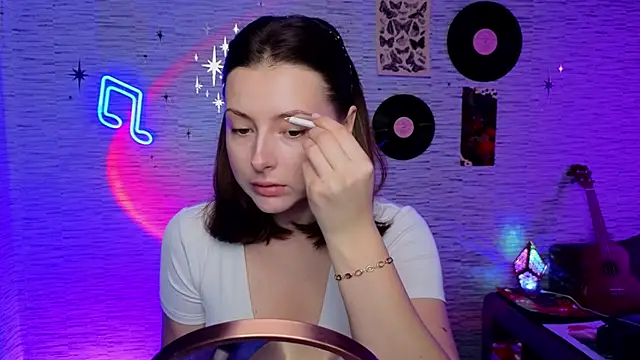 Snapshot of GloriaElmer chatting on 02-17-25, 07:58 GloriaElmer online show from 02-17-25, 07:58