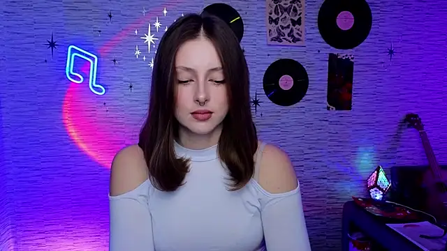 Snapshot of GloriaElmer chatting on 02-27-25, 10:01 GloriaElmer online show from 02-27-25, 10:01