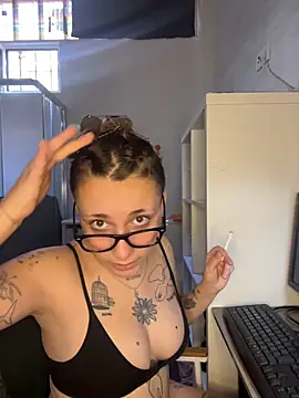 Hawitxui online show from 10-26-25, 10:37