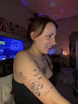 Snapshot of Hawitxui chatting on 02-03-26, 08:14 Hawitxui online show from 02-03-26, 08:14