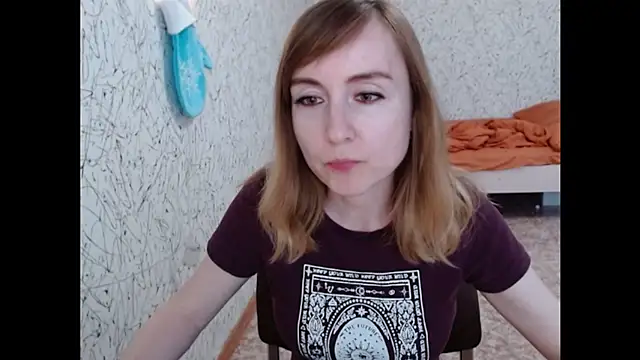 Snapshot of Athena_Richards chatting on 07-14-26, 04:35 Athena Richards online show from 07-14-26, 04:35