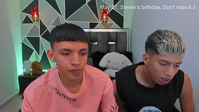 Snapshot of Juan_Nd_Steven chatting on 05-15-26, 12:52 Juan Nd Steven online show from 05-15-26, 12:52