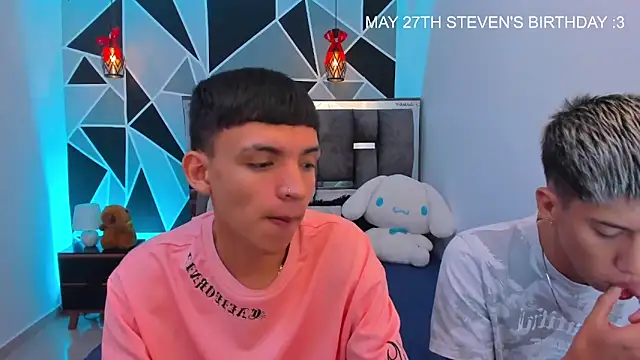 Snapshot of Juan_Nd_Steven chatting on 05-20-26, 11:51 Juan Nd Steven online show from 05-20-26, 11:51
