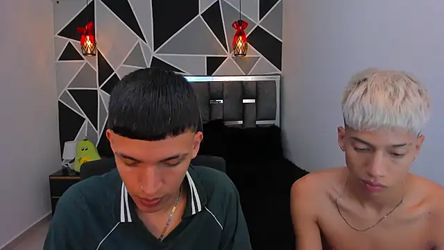 Juan Nd Steven online show from 04-11-26, 07:45