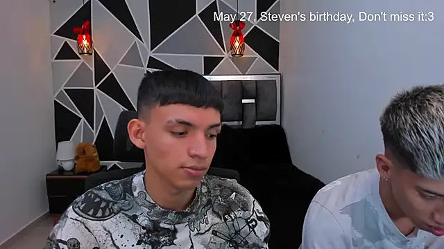Snapshot of Juan_Nd_Steven chatting on 05-11-26, 11:02 Juan Nd Steven online show from 05-11-26, 11:02