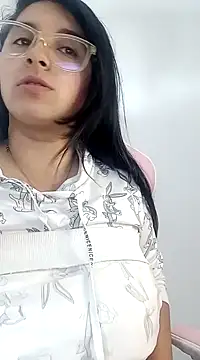  Angelinaandrade  online show from 02-05-25, 11:17