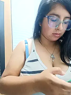  Angelinaandrade  online show from 11-22-25, 01:26