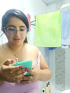  Angelinaandrade  online show from 01-10-26, 12:50