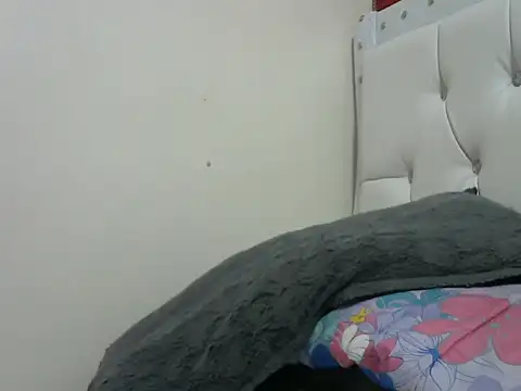 shanycute1 online show from 10-14-25, 01:45