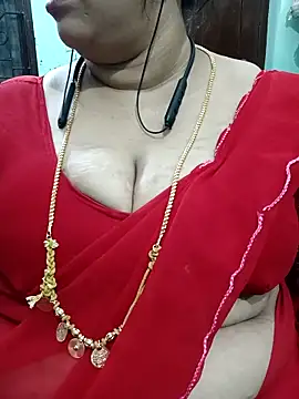 Snapshot of ashikaa_r chatting on 05-05-26, 05:49 ashikaa r online show from 05-05-26, 05:49