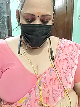 Snapshot of ashikaa_r chatting on 04-30-26, 02:02 ashikaa r online show from 04-30-26, 02:02