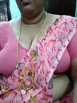 Snapshot of ashikaa_r chatting on 04-22-26, 06:20 ashikaa r online show from 04-22-26, 06:20