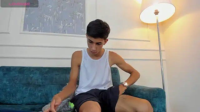 Lucian Davi online show from 09-27-25, 03:56
