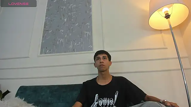 Lucian Davi online show from 10-16-25, 04:37