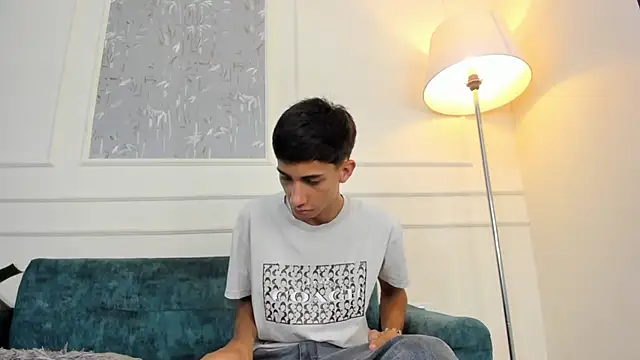 Lucian Davi online show from 10-06-25, 12:17