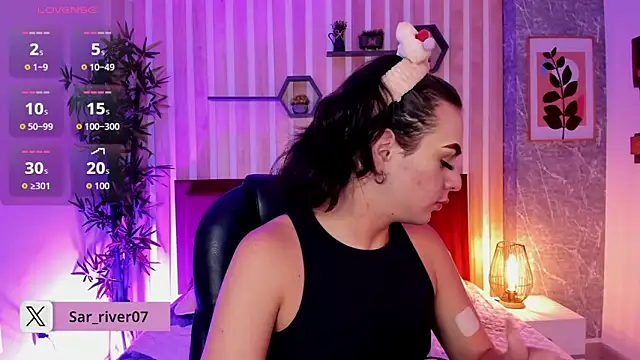 miah connor online show from 11-16-25, 07:51