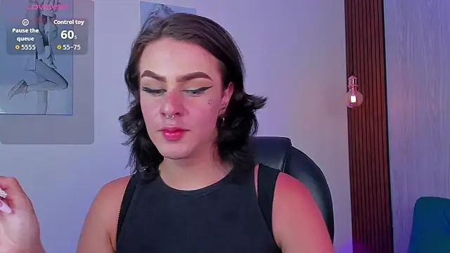 miah connor online show from 10-27-25, 07:48