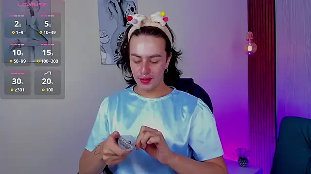 miah connor online show from 11-29-25, 07:36