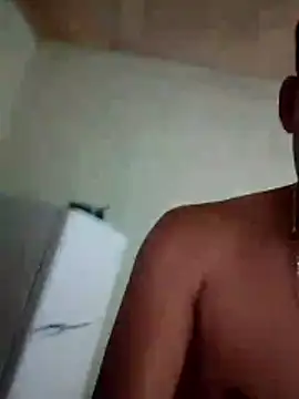 Snapshot of Alonsomadeira chatting on 03-17-26, 03:31 Alonsomadeira online show from 03-17-26, 03:31