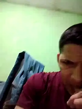 Snapshot of Alonsomadeira chatting on 02-04-26, 12:11 Alonsomadeira online show from 02-04-26, 12:11