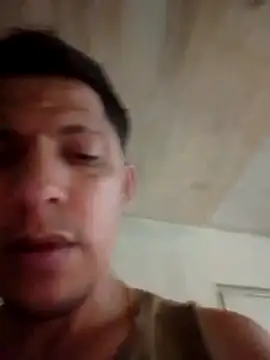 Snapshot of Alonsomadeira chatting on 03-22-26, 11:12 Alonsomadeira online show from 03-22-26, 11:12