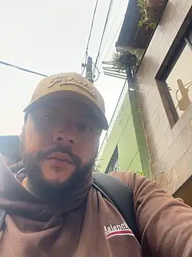 yeikoe1 online show from 09-30-25, 09:43