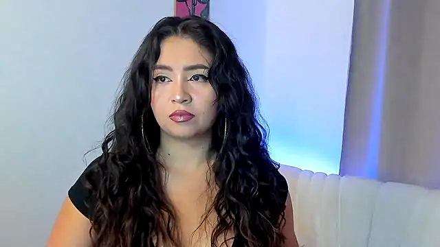 Snapshot of LiahDiaz chatting on 09-08-25, 07:35 LiahDiaz online show from 09-08-25, 07:35