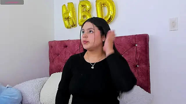 skyhotgirll online show from 04-10-26, 06:59