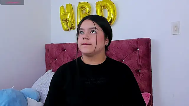 skyhotgirll online show from 04-11-26, 05:49