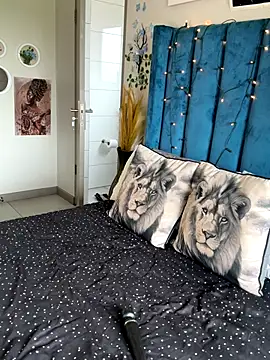 Dime-   online show from 12-18-25, 02:10