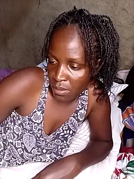 Snapshot of pretty_prickle chatting on 10-31-25, 06:37 pretty prickle online show from 10-31-25, 06:37