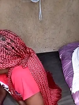 pretty prickle online show from 12-01-25, 12:39