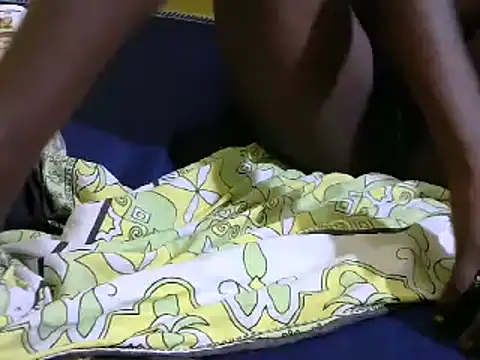 Snapshot of pretty_prickle chatting on 01-28-25, 07:00 pretty prickle online show from 01-28-25, 07:00