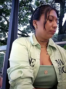 Snapshot of luisa16xxx chatting on 09-18-25, 10:35 luisa16xxx online show from 09-18-25, 10:35