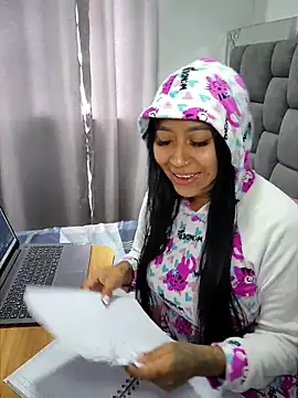 Snapshot of luisa16xxx chatting on 02-01-26, 07:23 luisa16xxx online show from 02-01-26, 07:23