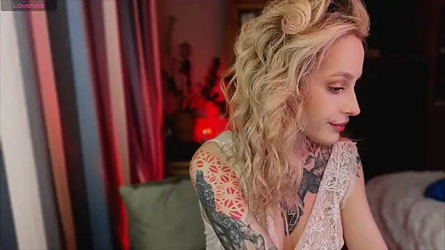 aviva faith online show from 12-22-25, 09:04