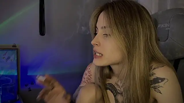 Snapshot of aviva_faith chatting on 02-03-25, 12:47 aviva faith online show from 02-03-25, 12:47