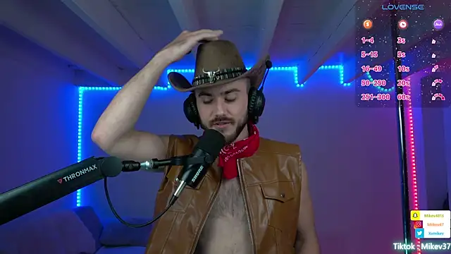 Mikev online show from 03-10-25, 07:07