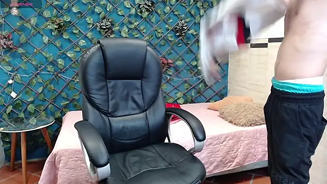 Waturox online show from 11-11-25, 07:08