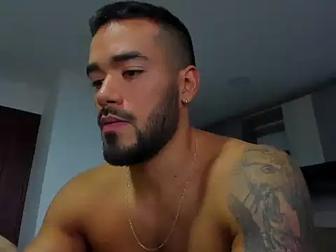 Snapshot of Alexander_Martines chatting on 10-03-25, 10:33 Alexander Martines online show from 10-03-25, 10:33