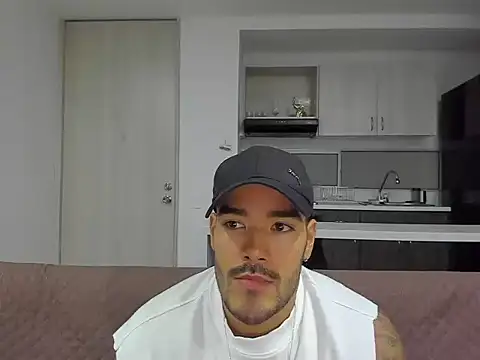 Alexander Martines online show from 07-09-26, 12:22