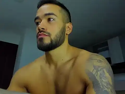Snapshot of Alexander_Martines chatting on 10-07-25, 01:17 Alexander Martines online show from 10-07-25, 01:17